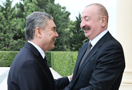 İlham Əliyev: Azərbaycan və Türkmənistan müstəqil siyasətlə gələcəyə inamla baxır